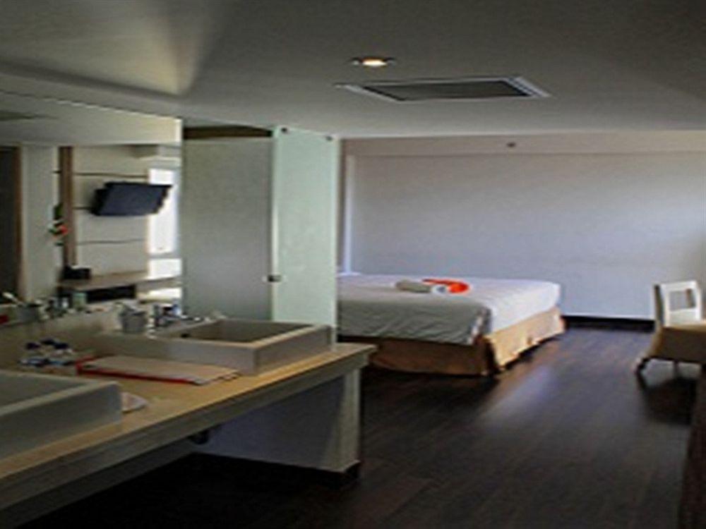The Edelweiss Hotel Yogyakarta Buitenkant foto