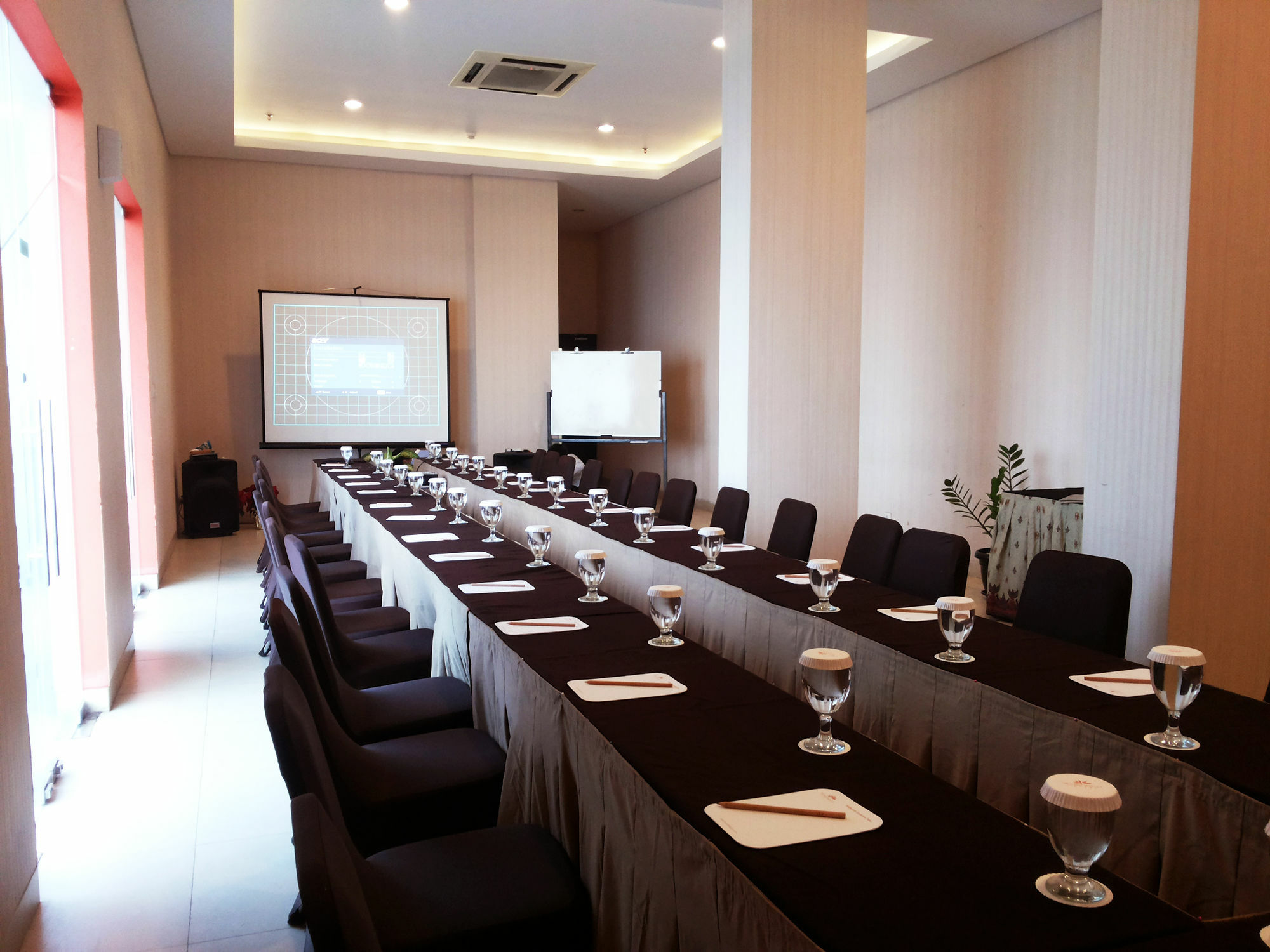 The Edelweiss Hotel Yogyakarta Buitenkant foto